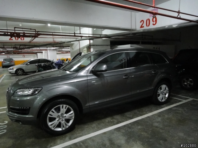 小巴開回家了(2011 Q7 3.0TDI簡易開箱)