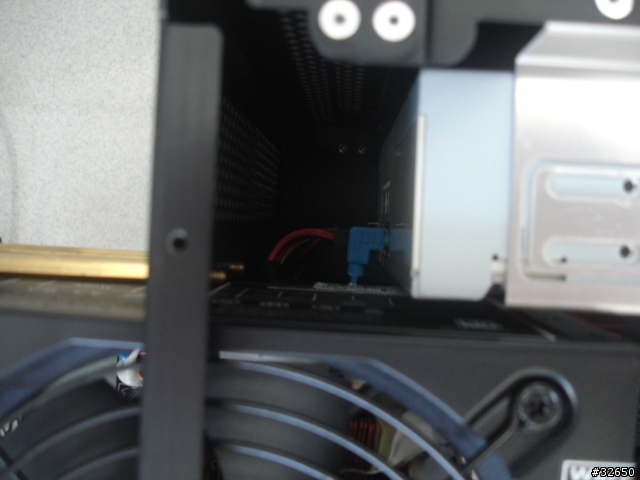 聯力 PC-Q07/散熱、防塵改裝。(可裝 7~9.2cm 風扇。)