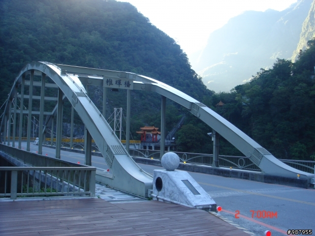 2010.10.02-03半夜東進太魯閣--西出埔里之中橫全紀錄
