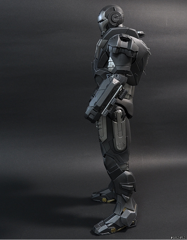 分享~hottoys戰爭機器12吋玩具(11/07新增馬克三號)