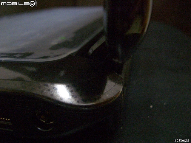 分享超值便宜又大碗的K40筆電透明亮眼包膜~~~
