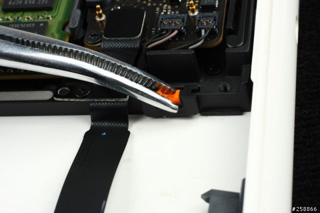 MacBook大拆解!光碟機、鍵盤自己換!