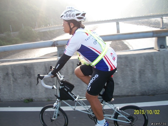我騎小折((瘋200))之-5次都下雨(10/16車架斷了)