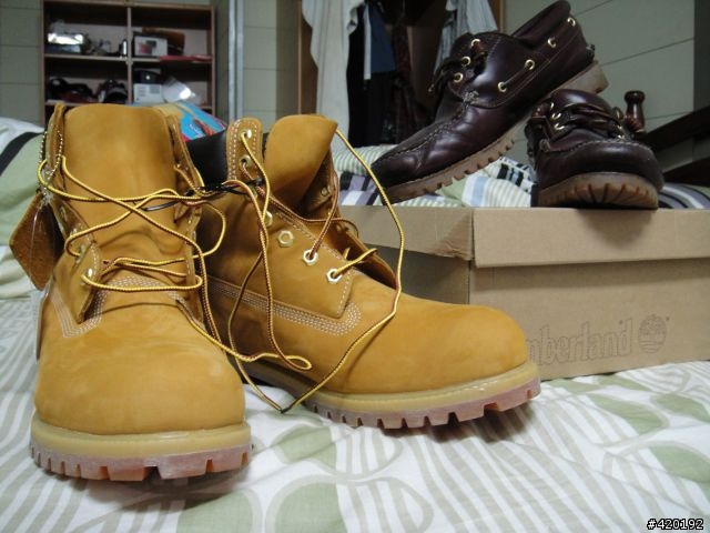 Timberland開箱開到爛又讓人又愛又恨的經典10061黃靴在台中COSTCO購入心得之同場加映被摧殘到爛一起露臉悲情雷根鞋開箱分享文~!