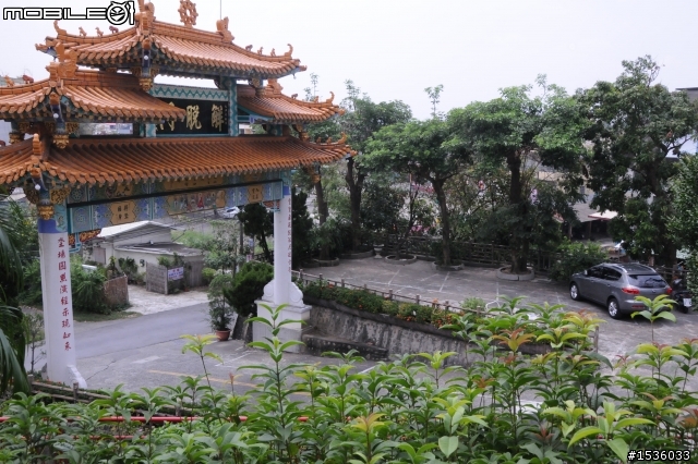 乘著Luxgen去旅行,目前介紹到高雄鳥松鄉圓照寺(待續)