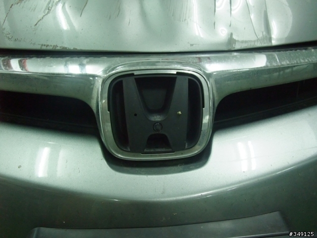 Civic 8 引擎蓋撞凹該如何修?