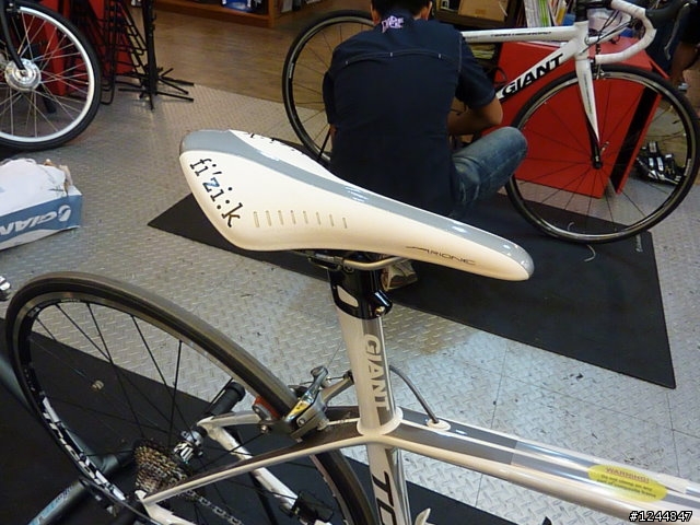 2011 Giant TCR Advanced SL2 ISP 新車入荷