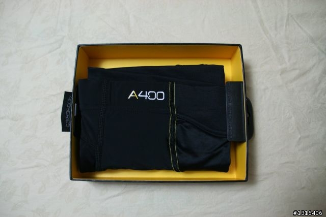 SKINS A400運動緊身長褲開箱及測試文