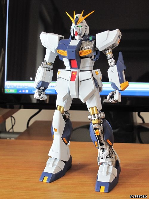 RX-93 NU GUNDAM 之 4個月的慢工