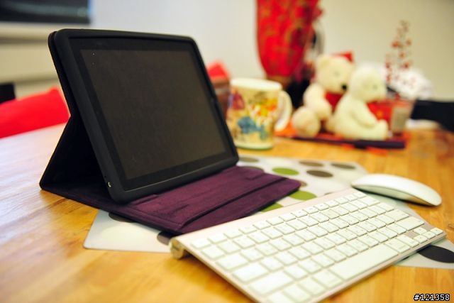 (ipad的周邊小物)買了iPad,也該為iPad添點行頭了!Moshi iVisor XT、iGlaze以及Moshi Concerti for iPad分享!