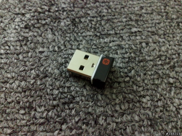 羅技 太陽能無線鍵盤 K750