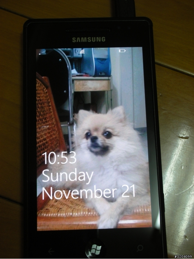 目前市面最強的WP7 SAMSUNG OMNIA 7 開箱文................