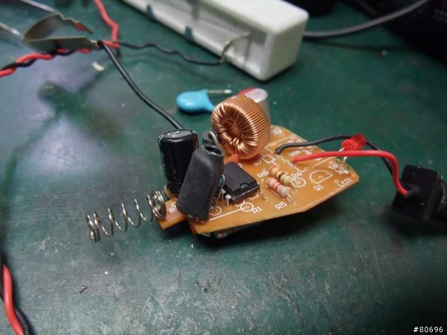 行車紀錄器車用電源轉接器干擾改善對策