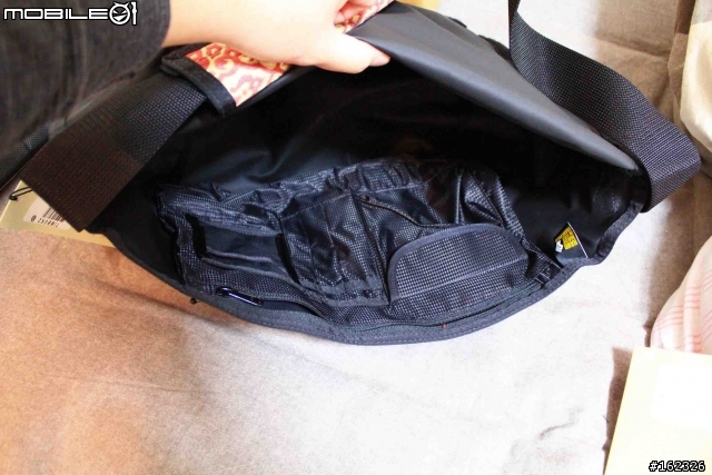 開箱~是郵差包也是相機包~TIMBUK2!!