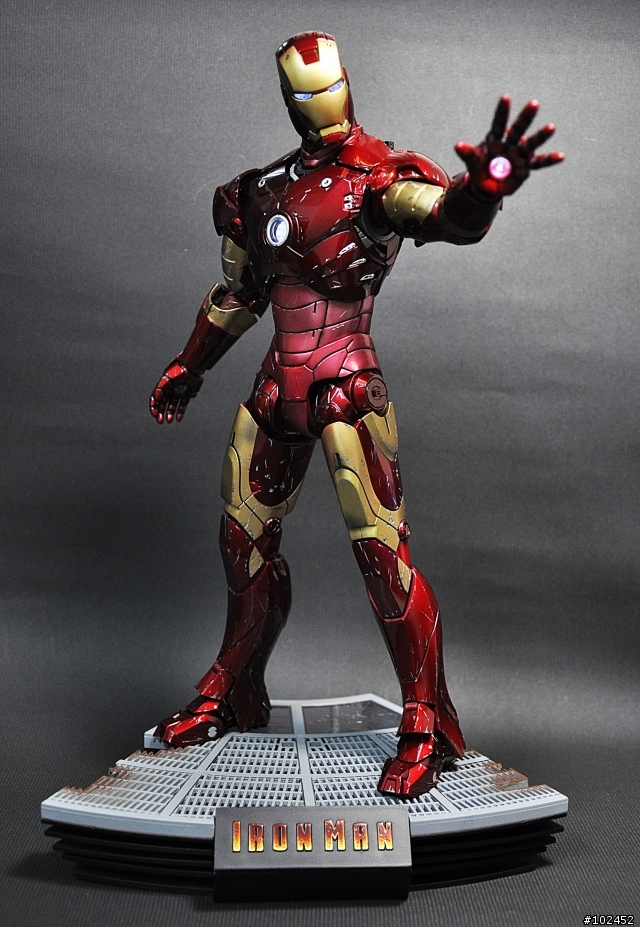 分享~hottoys戰爭機器12吋玩具(11/07新增馬克三號)
