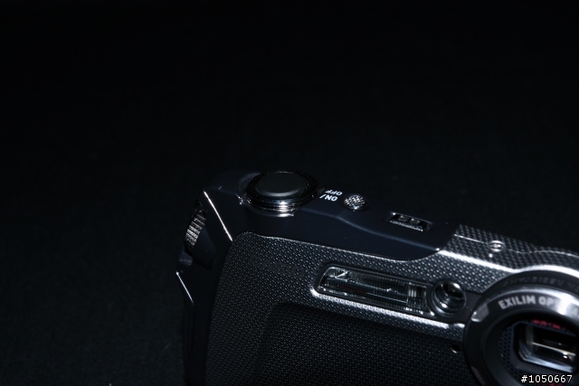非專業開箱文~Casio EX-G1 防水防振相機