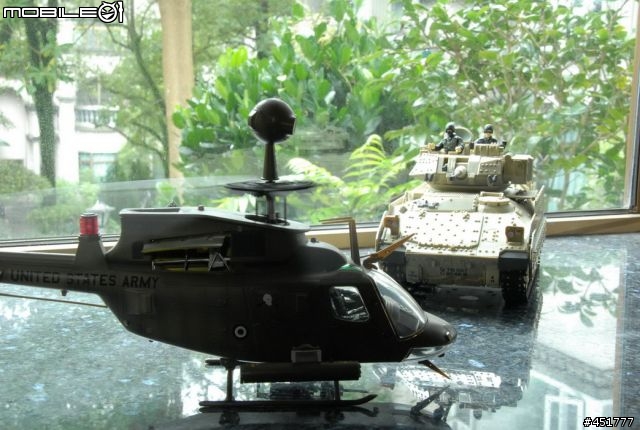 1/18 黑鷹直昇機+ OH-58D KIOWA (圖多,小心)