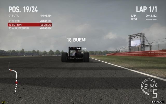 賽道、視角、天氣…皆可自訂!一起來玩功能超多的「F1 2010」Benchmark吧