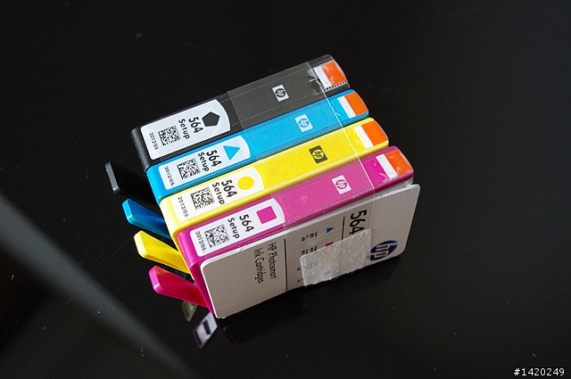 在月子中心也要開箱~HP B110a複合式相片印表機