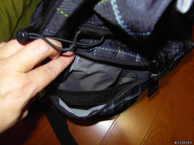 Oakley SURF BACKPACK 不專業之開箱文+實背照