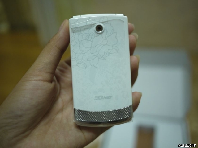 3GNET超美型有質感貝殼機開箱文