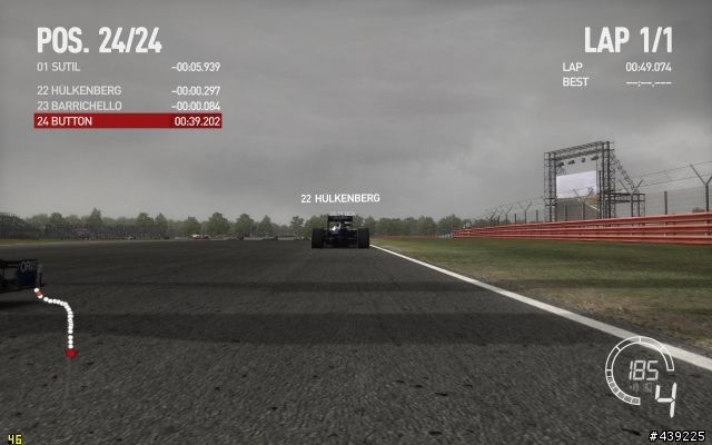 賽道、視角、天氣…皆可自訂!一起來玩功能超多的「F1 2010」Benchmark吧