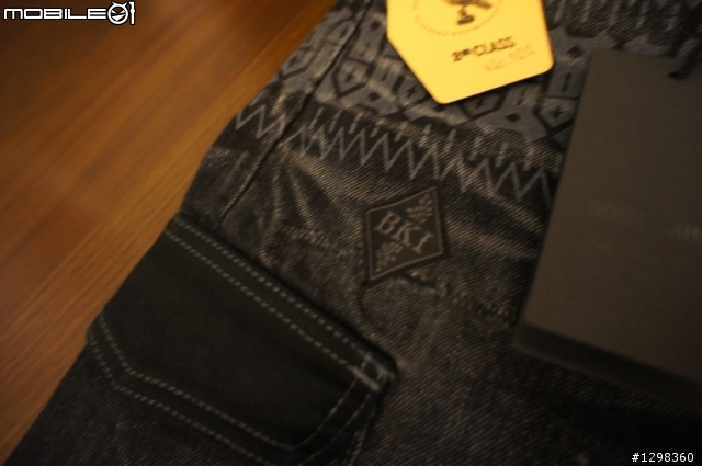 來遲的開箱NEIGHBORHOOD 2010A/W BLACK ICON B.I. SAVAGE SP 超深度開箱報導!外加版型比較