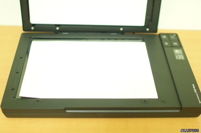 只有A4大小但卻能掃描A3以上文件的EPSON Perfection V330 PHOTO