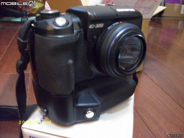 開箱文....E-300用電池手把HLD-3...
