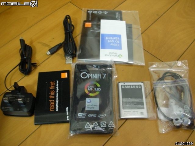 目前市面最強的WP7 SAMSUNG OMNIA 7 開箱文................