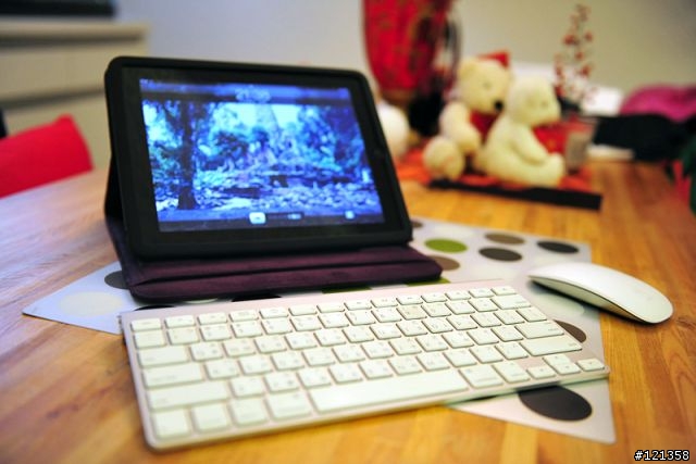 (ipad的周邊小物)買了iPad,也該為iPad添點行頭了!Moshi iVisor XT、iGlaze以及Moshi Concerti for iPad分享!