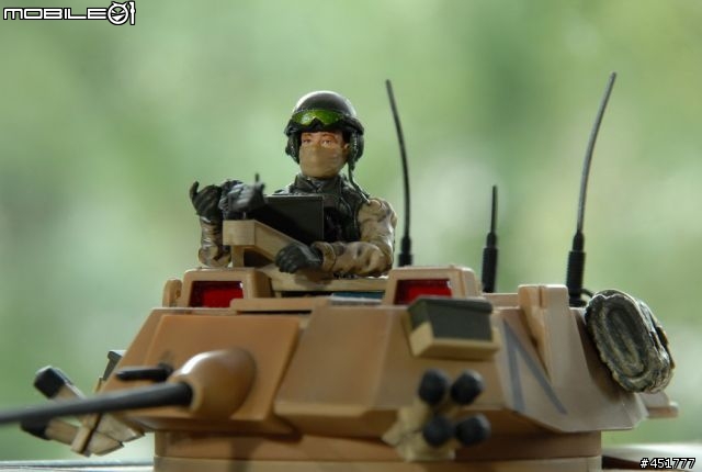1/18 黑鷹直昇機+ OH-58D KIOWA (圖多,小心)