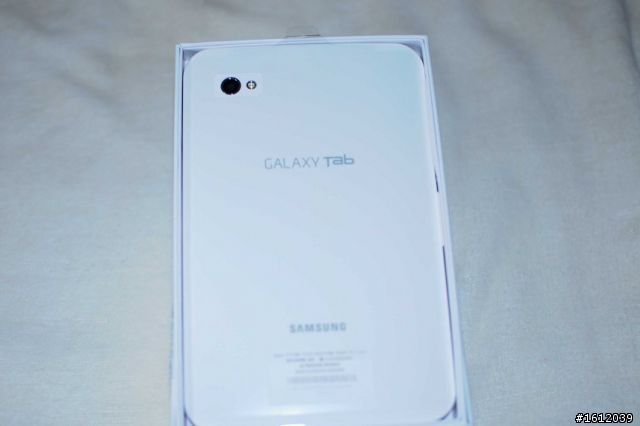 在女王的贊助下,勸敗了這一台…Galaxy Tab到手