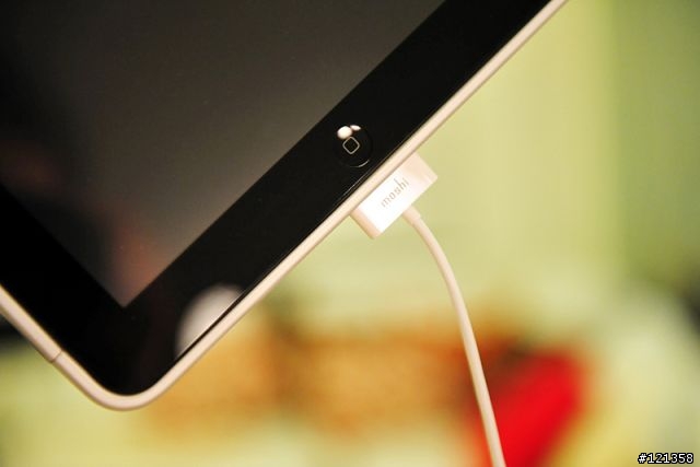 (ipad的周邊小物)買了iPad,也該為iPad添點行頭了!Moshi iVisor XT、iGlaze以及Moshi Concerti for iPad分享!