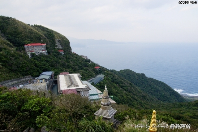古道芒花入寒意、燈塔天眼通佛門-草嶺古道芒花季、三貂角燈塔、靈鳩山