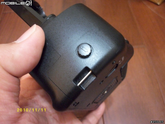 開箱文....E-300用電池手把HLD-3...