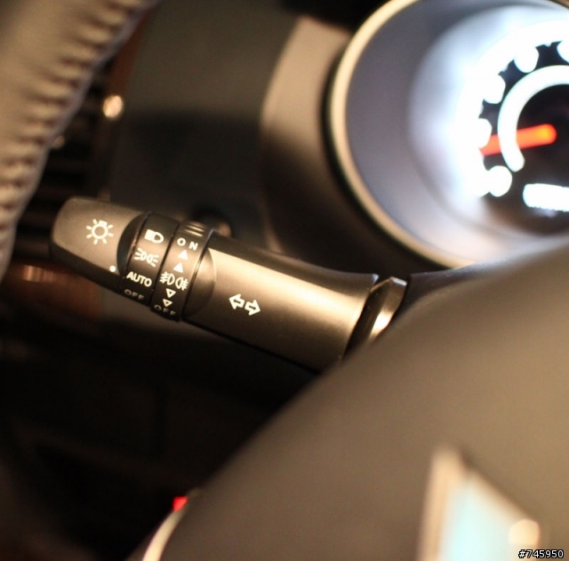 【開箱】白色All New Outlander 2010小改款 (尊貴型4WD)