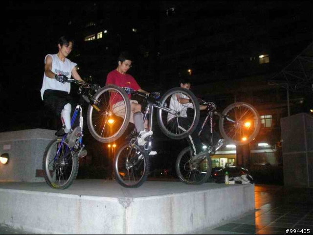 我的私人空間(單車+個人興趣+工具)~~~~在四樓