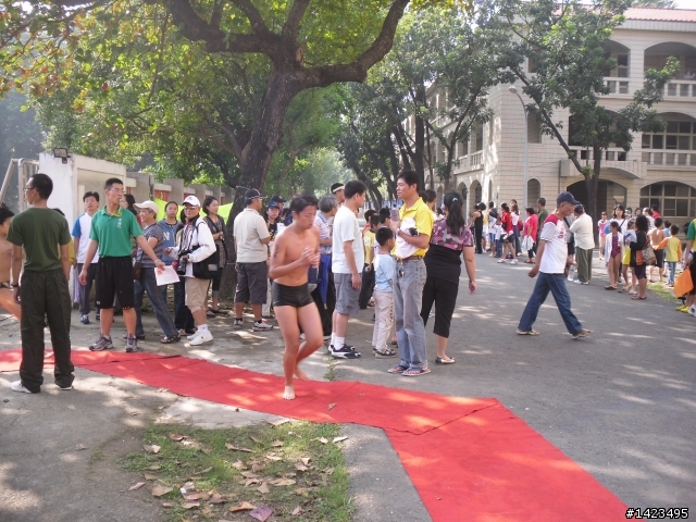 我家大少爺第一次小三鐵處女秀