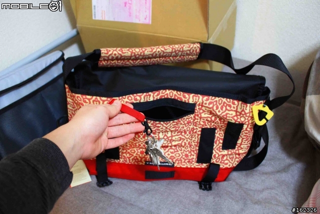 開箱~是郵差包也是相機包~TIMBUK2!!