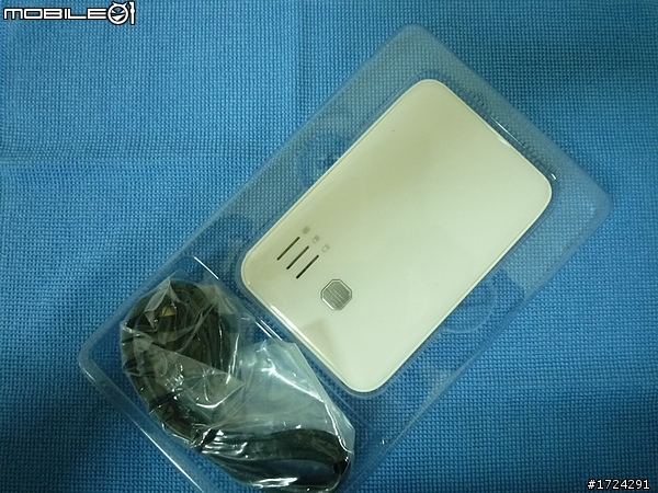 USB Power walker 行動電源 5000mAh 不專業開箱文