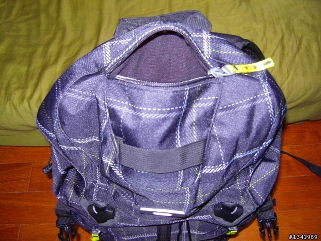 Oakley SURF BACKPACK 不專業之開箱文+實背照