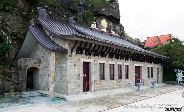 古道芒花入寒意、燈塔天眼通佛門-草嶺古道芒花季、三貂角燈塔、靈鳩山
