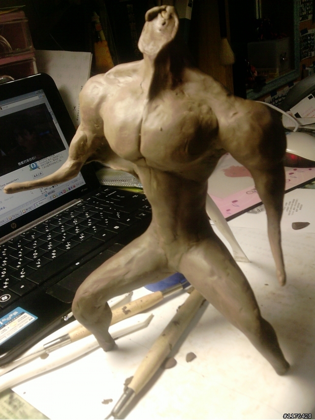 首帖!!個人製作的兩棲怪獸~