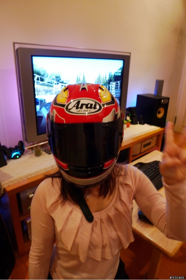 ...GT5....不專業開箱文自我陶醉版.....^^"