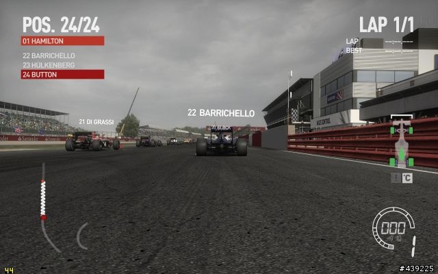 賽道、視角、天氣…皆可自訂!一起來玩功能超多的「F1 2010」Benchmark吧