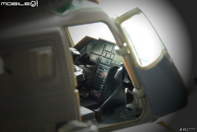 1/18 黑鷹直昇機+ OH-58D KIOWA (圖多,小心)