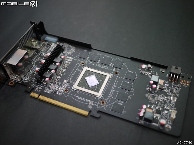 節能高效能 單六小霸王 ASUS EAH6850 DirectCU