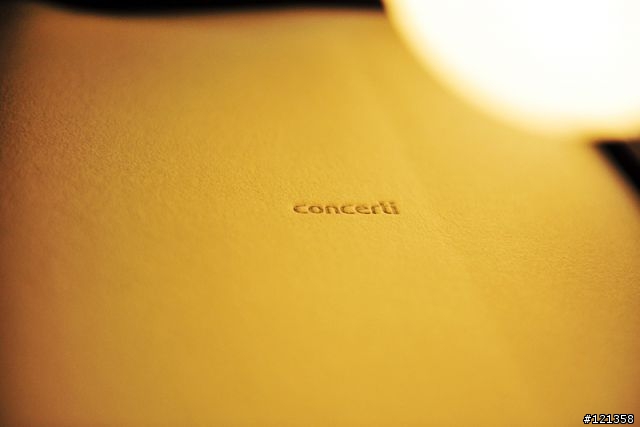 (ipad的周邊小物)買了iPad,也該為iPad添點行頭了!Moshi iVisor XT、iGlaze以及Moshi Concerti for iPad分享!