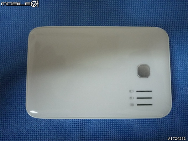USB Power walker 行動電源 5000mAh 不專業開箱文